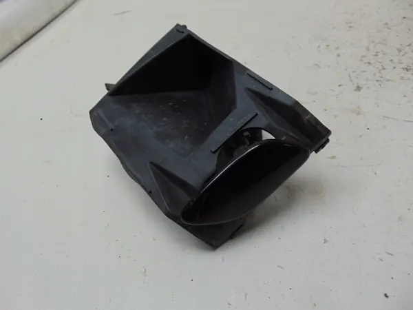 Ajovalopesuri oikea OEM 30764184 Volvo V70 III:lle image 4