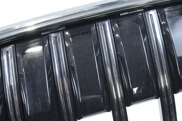 GRADE ICONIC GLOW BMW G70 i7 eDrive50 eDrive60 5A261E9 image 6