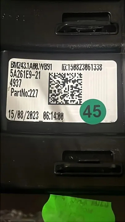 GRADE ICONIC GLOW BMW G70 i7 eDrive50 eDrive60 5A261E9 image 8