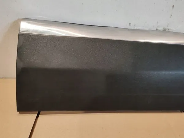 OEM 9811404077 Oikea Etuoven Lista Peugeot 3008 II image 10