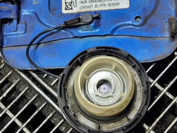 SKE57619 Tanklock för Suzuki Jimny - Begagnad image 3