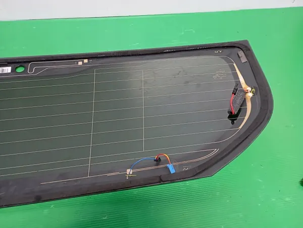 Gebrauchte Heckklappenscheibe OEM A2937400100 Mercedes image 6