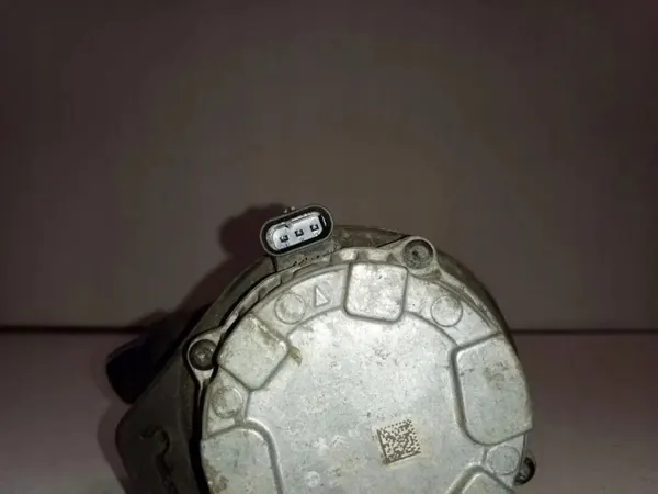 Vattenpump OEM 9823813480 för Citroen C5 Aircross image 5