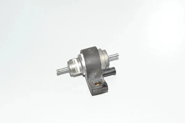 BMW X7 Fuel Pump 64126805305 image 3