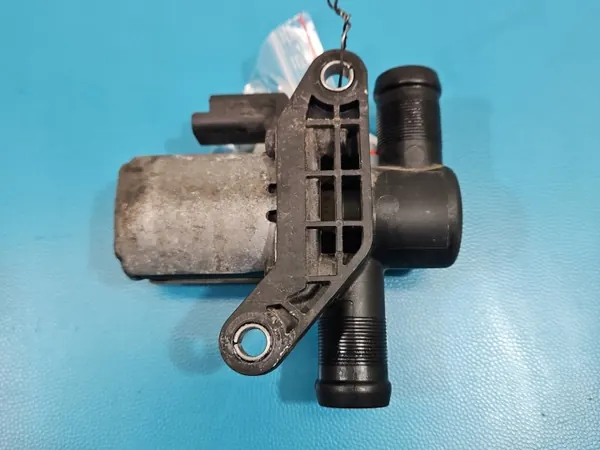 Électrovanne d'eau OEM 212309316R Renault Trafic III image 4