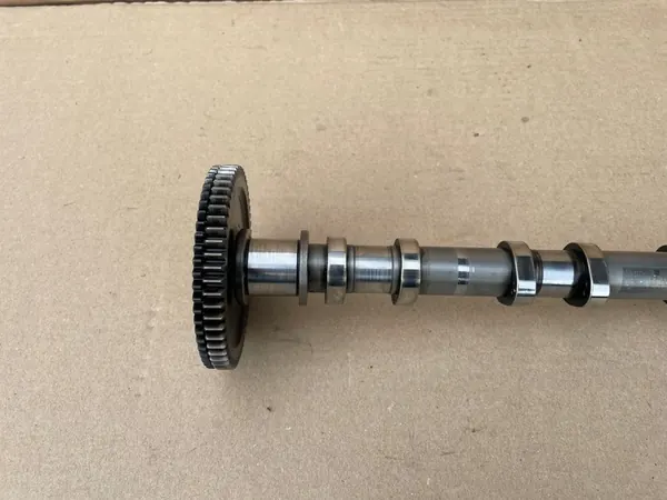 Árbol de levas OPEL ASTRA K 1.6 CDTI 55501298 image 2
