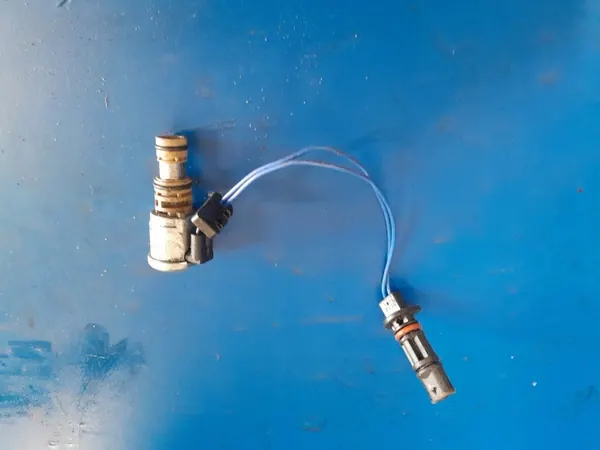 Maserati Elektroventil OEM 0491180003 - Gebraucht image 2