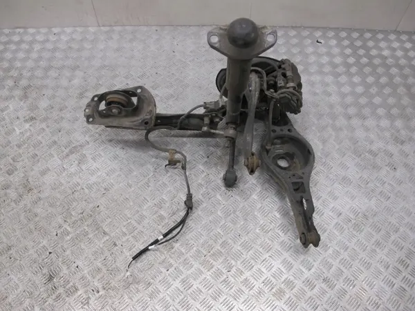 Hinterer rechter Aufhängungsarm OEM E21ZWROTNICAPT Toyota image 3