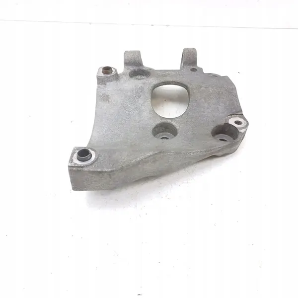 Ford Transit - Tourneo Connect AC Kompressor Fäste AV6010K360AA image 6