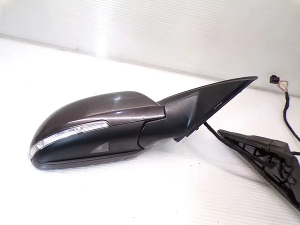 Oikea Peili Skoda Superb II 3T 13 Pin LF8M Lampulla image 5