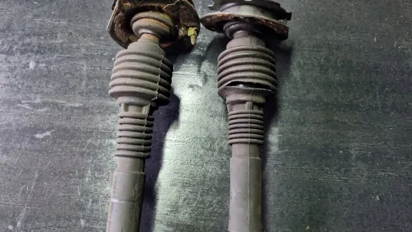 Joint de colonne de direction IVECO DAILY IV 06-14 image 3