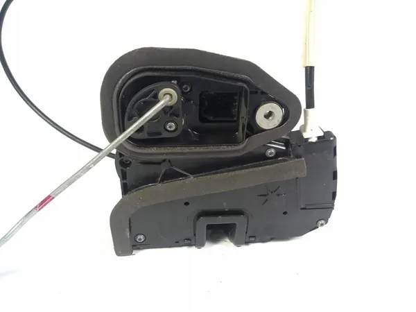 GMC Yukon Escalade Tahoe 2015-20 Linke Hintertürschloss OEM 13598381 image 4