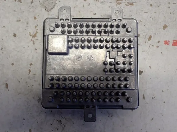 BMW 5A0AFB9 koplamp converter module image 3