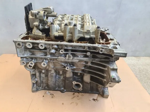 Moottorilohko 2.0 Turbo 250hv B4204T26 Volvo image 3