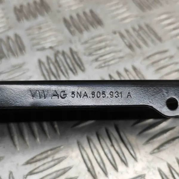 VW TIGUAN (AD1) Karossdelar 1.5L 110kw 2024 5NA805931A image 6