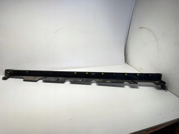 OEM 87754-K4000 Tampa do Soleira Direita Hyundai Kona EV image 5