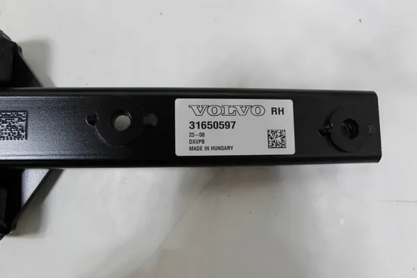 Volvo XC40 Trekhaakset OEM 31650597 N - Gebruikt image 3