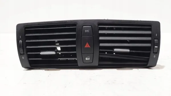 Grille de ventilation centrale BMW E88 OEM 7059189-13 image 2