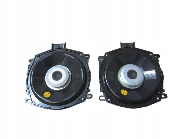 OEM 9247342 Subwoofer BMW X5 HiFi - Harman Kardon image 2