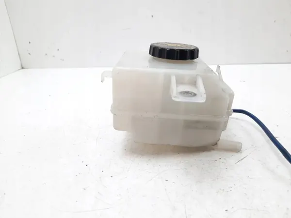 Réservoir de liquide de frein Lexus CT 200H OEM MAM57345 image 5