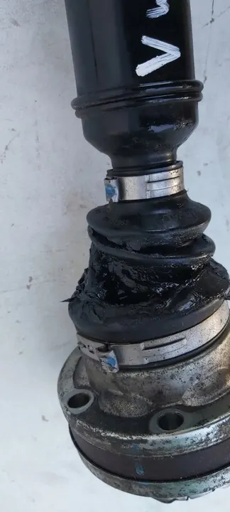 VW JETTA 5C 1.4 TSI CAXA Höger Drivaxel 1K0407272RP image 4