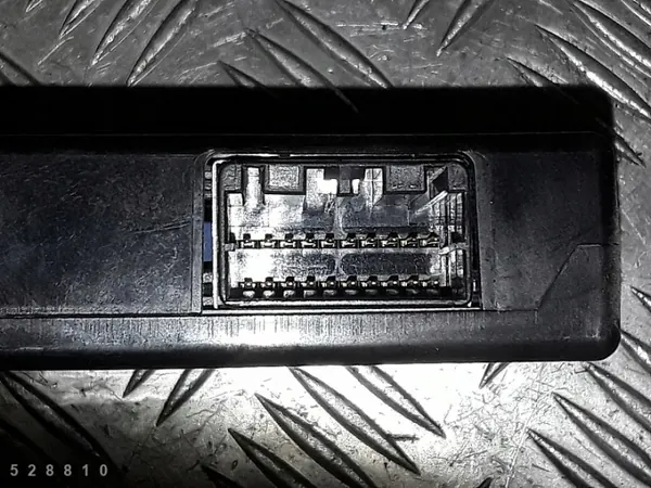 2008 Mitsubishi Outlander ECU MN141635 W1T76781 image 4