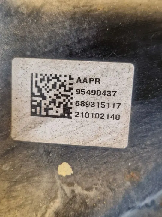 Pastillas de freno delanteras OEM 689315117 Chevrolet Aveo image 4