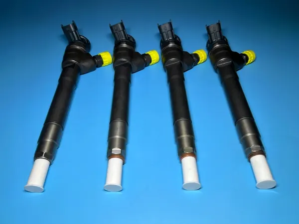 Injektor Renault Trafic Espace Megane Scenic 1.6 CDTI OEM image 3