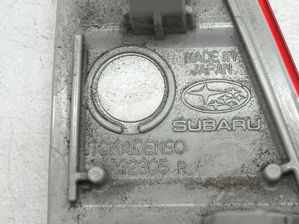 Bumperreflector achter rechts OEM 32306R - Subaru image 3