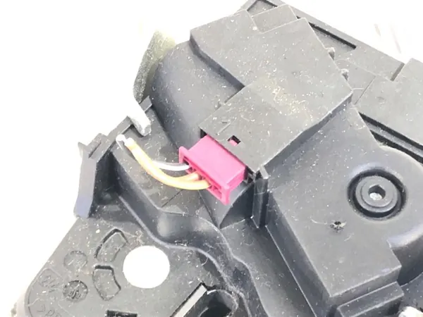 Baklås Mercedes X204 SUV A2047400335 08-15 image 4