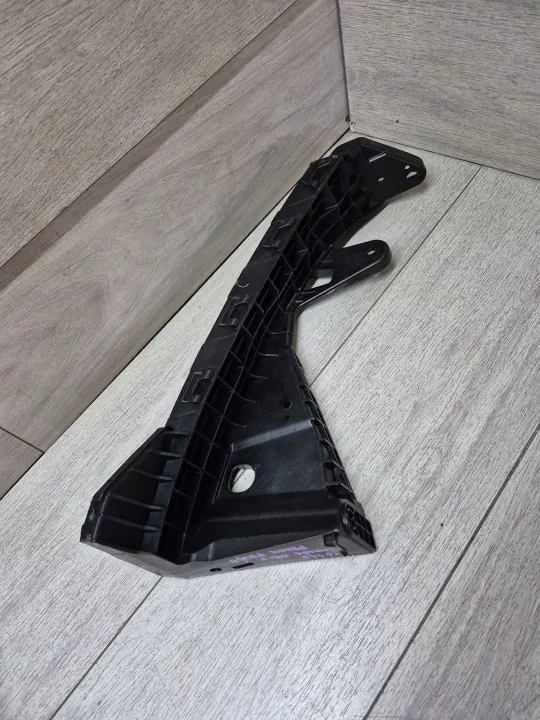 Honda HR-V III etuvalo oikea OEM 71240-3M0-000 image 4