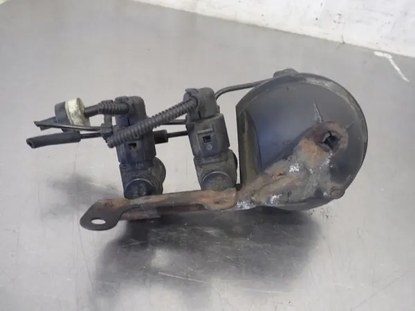 Vakuumbehälter Ventil Volkswagen Sharan I Lift 2.8 VR6 OEM image 2