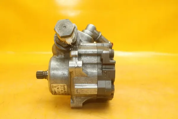 Bomba de direção Audi A6 C6 S6 4.2 B BBK BAT OEM image 3