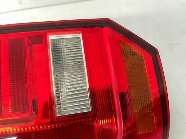 VW CADDY 2K5 Lámpara Trasera Derecha Original 2K1945096F image 4