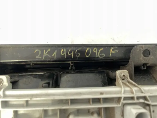 VW CADDY 2K5 Lámpara Trasera Derecha Original 2K1945096F image 8