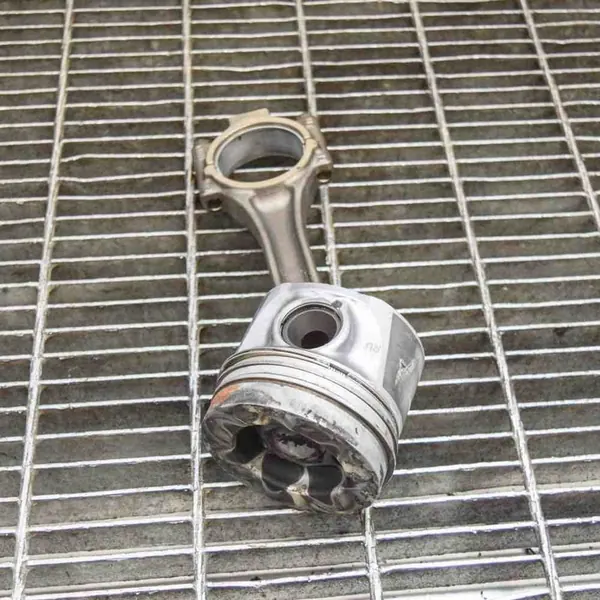 SKODA OCTAVIA II Kolv 1.6L 03L107065J image 4