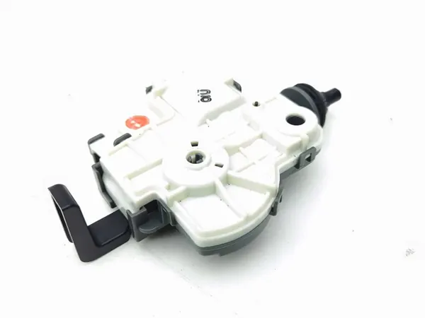 Toyota RAV4 bränslelucksaktuator OEM AMD221959 image 5