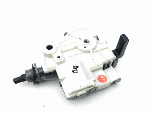 Toyota RAV4 bränslelucksaktuator OEM AMD221959 image 6