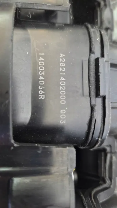 Mercedes-Benz Inlaatspruitstuk OEM 2821402000 Gebruikt image 5