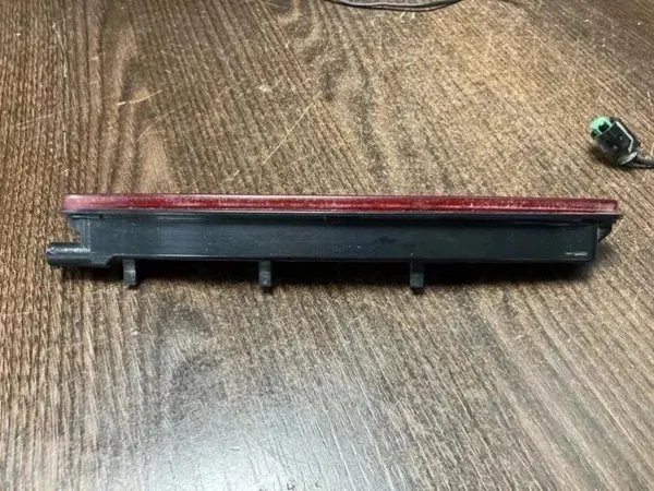 Iveco Daily VI 15r Stop-valo OEM 465609999 - Käytetty image 4