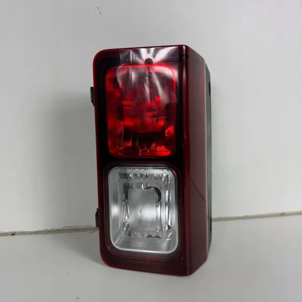 Faro Izquierdo Trasero Parachoques OEM JPF265596261R image 5