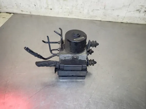 Begagnad Volkswagen ABS-pump OEM 1K0907379E image 2