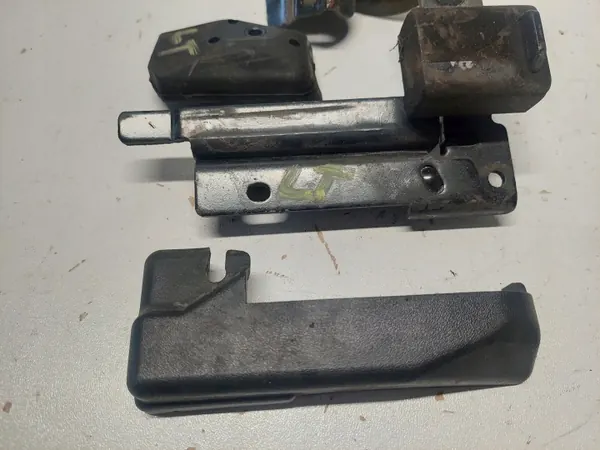 Écrou de serrure Ford OE arrière gauche complet image 3