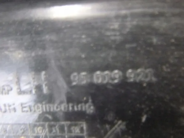 Chevrolet AVEO Garniture Phare Gauche 95019921 OEM image 4