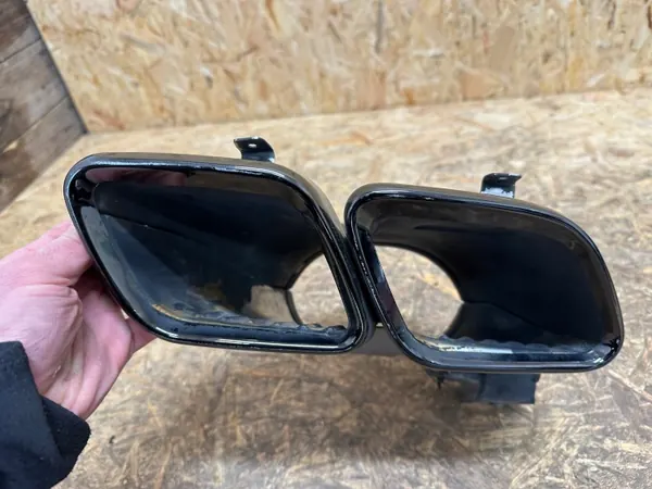 Mercedes GLE W167 AMG uitlaatpunt rechts OEM A0004902600 image 5