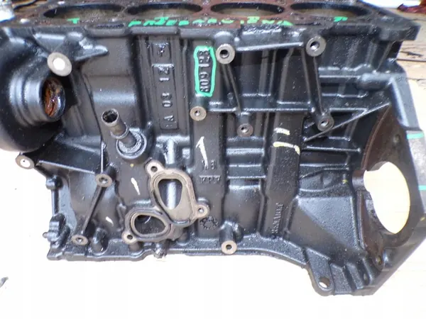 NISSAN X-TRAIL QASHQAI 2.0 DCI Engine Block M9R D833 809123 image 3