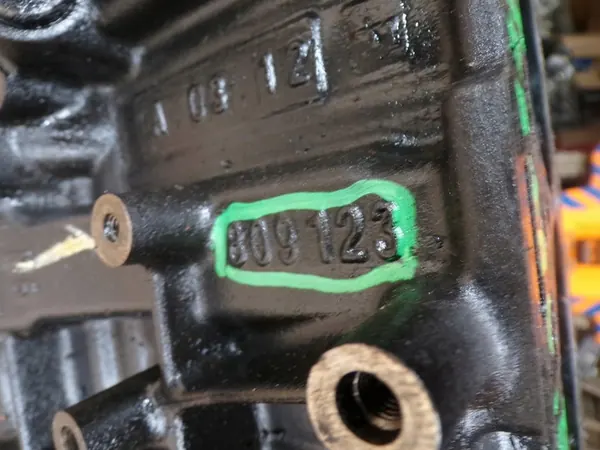 NISSAN X-TRAIL QASHQAI 2.0 DCI Engine Block M9R D833 809123 image 7