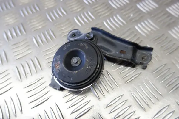 Bocina OEM 86520-0D050 para Toyota Yaris IV 1.5 Híbrido image 2