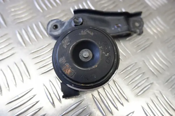 Bocina OEM 86520-0D050 para Toyota Yaris IV 1.5 Híbrido image 3