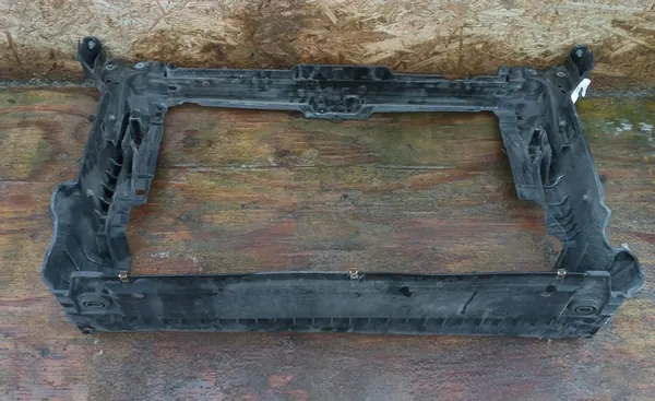 Refuerzo de para-choques dianteiro VW Polo VI 2G0805588AH image 4